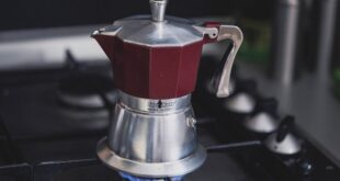 Cara Membuat Kopi dengan Moka Pot, Resep dan Ukuran